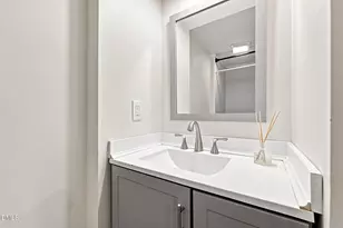 102 W Cardwell St, Madison, NC 27025 - Photo 31