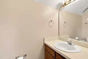 106 Barcelona Ct, Cary, NC 27513 - Photo 25