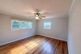 6909 Branton Dr, Cary, NC 27519 - Photo 9