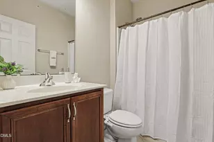 10510 Sablewood Dr, Raleigh, NC 27617 - Photo 23