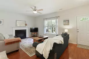 142 Cline Falls Dr, Holly Springs, NC 27540 - Photo 5