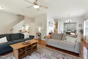 142 Cline Falls Dr, Holly Springs, NC 27540 - Photo 3