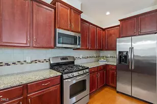 531 Whitworth Ln, Morrisville, NC 27560 - Photo 5