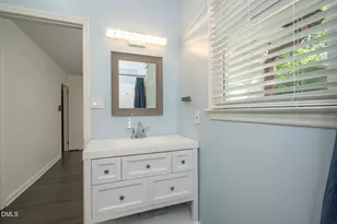 303 Hickory Dr, Chapel Hill, NC 27517 - Photo 15