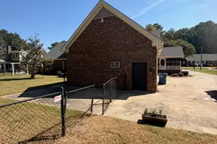 904 Merry St, Dunn, NC 28334 - Photo 13