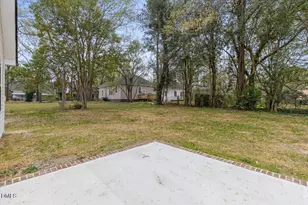 271 McNeil Cir, Dunn, NC 28334 - Photo 35