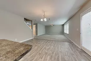 138 Hunterwood Pl, Benson, NC 27504 - Photo 5