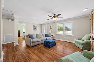 1035 W St James St, Tarboro, NC 27886 - Photo 7