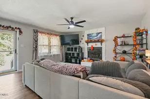 90 Oakridge Ave, Spring Lake, NC 28390 - Photo 9
