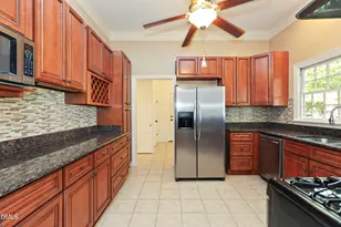 306 S Fayetteville Ave, Dunn, NC 28334 - Photo 5