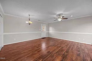 145 S Patterson St, Coats, NC 27521 - Photo 5