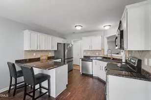 5838 Cornfield Ave, Fayetteville, NC 28314 - Photo 11