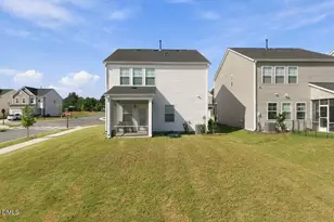 749 Cainhoy Ct, Zebulon, NC 27597 - Photo 5