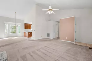 105 McKenzie Cir, Clayton, NC 27520 - Photo 7