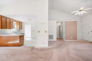 105 McKenzie Cir, Clayton, NC 27520 - Photo 27