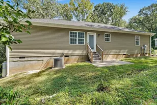 831 Eagles Nest Dr, Sanford, NC 27332 - Photo 7