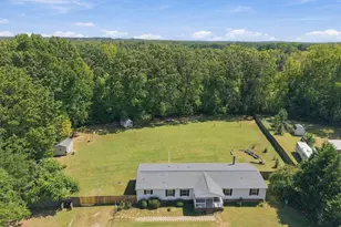 196 Dustin Ln, Roxboro, NC 27574 - Photo 3