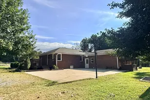 3920 Oxford Rd, Roxboro, NC 27574 - Photo 35