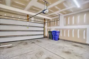 1052 Flagler St, Durham, NC 27713 - Photo 15