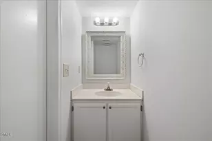 628 Applecross Dr, Cary, NC 27511 - Photo 11