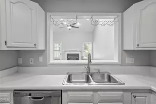 314 Riverwalk Cir, Cary, NC 27511 - Photo 5
