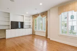 2701 Glenwood Gardens Ln, Raleigh, NC 27608 - Photo 11