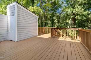 143 Hedgerow Ct, Cary, NC 27513 - Photo 9