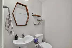 888 Saratoga Dr, Durham, NC 27704 - Photo 15