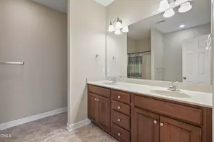 7237 Ladbrooke St, Raleigh, NC 27617 - Photo 25