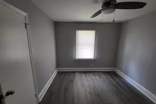 121 N Elizabeth St, Henderson, NC 27536 - Photo 5
