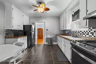 2605 Holloway St, Durham, NC 27703 - Photo 17