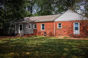 2815 W 3rd St, Siler City, NC 27344 - Photo 3