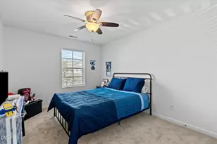 10007 Lynnberry Pl, Raleigh, NC 27617 - Photo 21