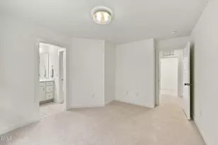 8204 Henderson Rd, Apex, NC 27539 - Photo 35