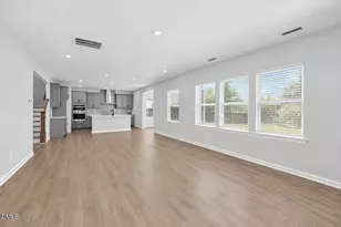124 Rivulet Ct, Cary, NC 27519 - Photo 3
