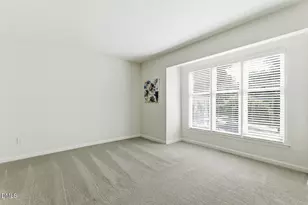 700 Bishops Park Dr, Raleigh, NC 27605 - Photo 9