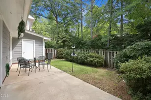 6412 Meadow View Dr, Raleigh, NC 27609 - Photo 13
