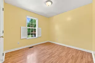 204 Dustin Dr, Benson, NC 27504 - Photo 15