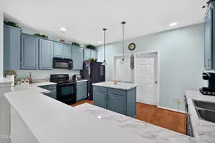 166 River Hills Dr, Clayton, NC 27527 - Photo 15
