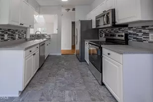 8116 Rolling Glenn Dr, Raleigh, NC 27616 - Photo 17
