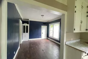 904 Stokes St, Burlington, NC 27215 - Photo 9
