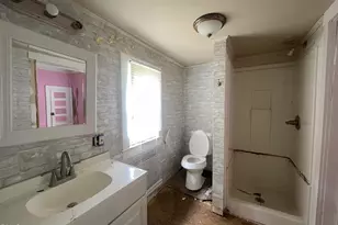 904 Stokes St, Burlington, NC 27215 - Photo 5