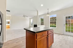 132 Jasper Point Dr, Holly Springs, NC 27540 - Photo 13