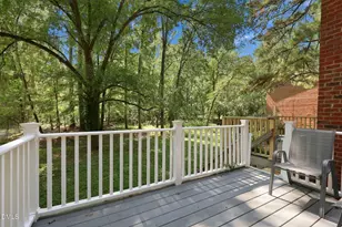 371 Umstead Dr, Chapel Hill, NC 27516 - Photo 17