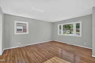 2202 Tuscaloosa St, Greensboro, NC 27401 - Photo 5