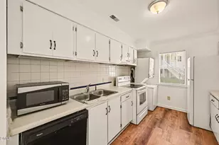 119 Kingsbury Dr, Chapel Hill, NC 27514 - Photo 5