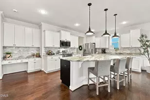 2025 Ginseng Ln, Raleigh, NC 27603 - Photo 9
