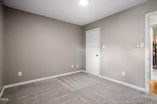 6424 Meadow View Dr, Raleigh, NC 27609 - Photo 27