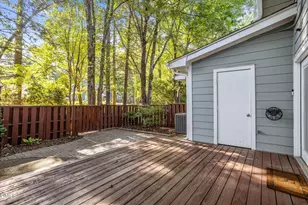 6424 Meadow View Dr, Raleigh, NC 27609 - Photo 31