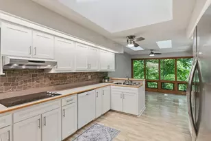 706 Queensferry Rd, Cary, NC 27511 - Photo 17